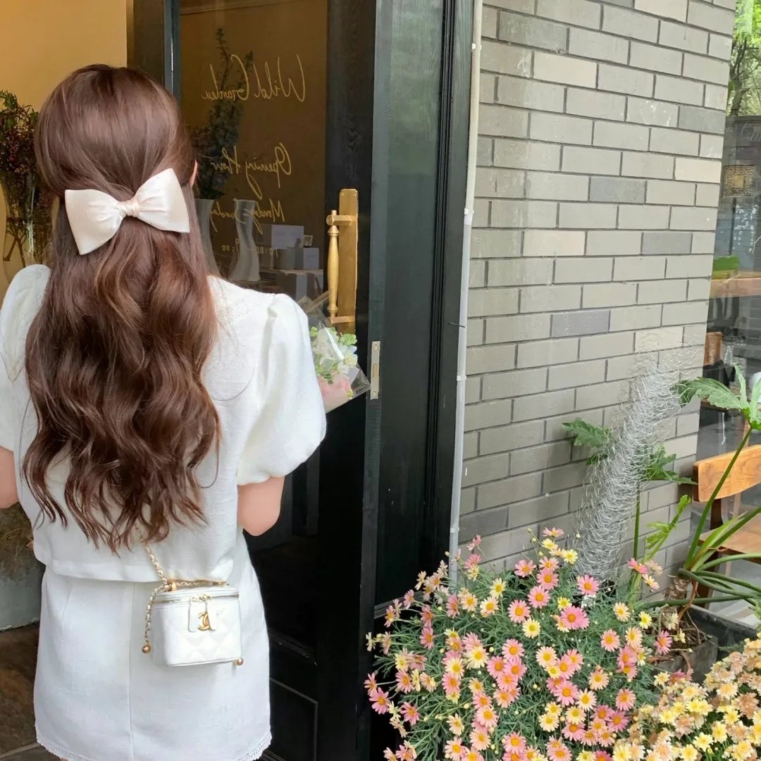 卡美娜万岁 海报